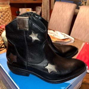 Outlaw ankle Boots